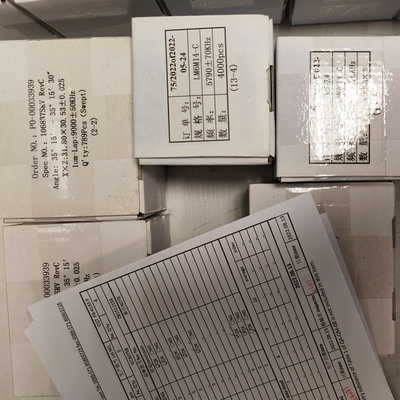 EN los espacios en blanco piezoeléctricos cortados del cuarzo de la oblea para los osciladores de las microbalanzas
