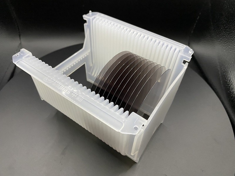 76.2mm 100mm 150mm Diámetro LiTaO3 Wafer para las ópticas pasivas infrarrojas sensores infrarrojos no lineales