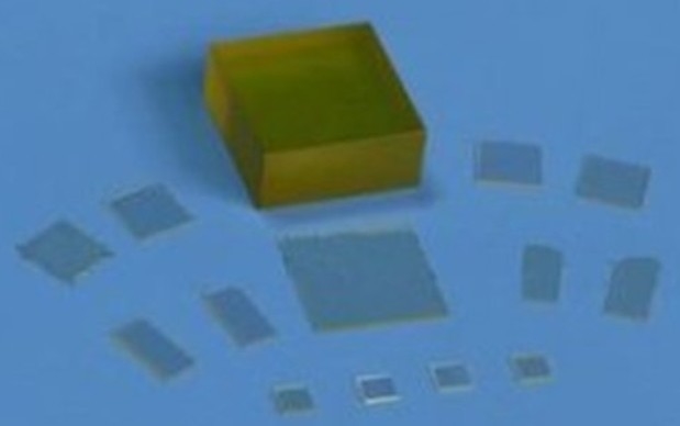 Substrato de cristal ZnO Tolerancia dimensional estrecha Superficies ultra-lisas para un rendimiento óptimo