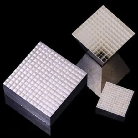 Centelleo de alta densidad Crystal With Short Decay Time de la alta producción ligera LYSO (Ce)